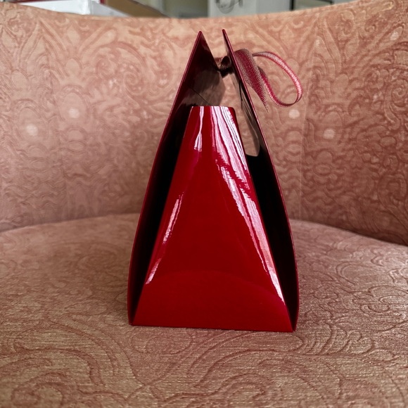 Chanel Shiny Red and Gold Holiday Gift Bag - Picture 6 of 12